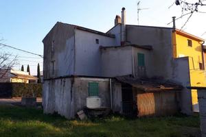 Casa indipendente di 85 m² con 5 locali a Castel F