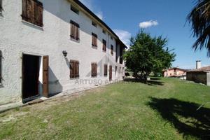 Rustico / Casale di 188 m² con 5 locali a Borso de