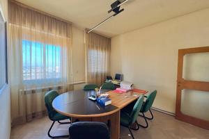 Appartamento di 160 m² con più di 5 locali a Forlì