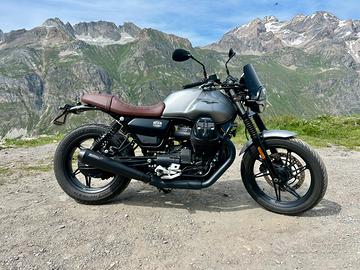 Moto Guzzi V7 Stone Euro5 come nuova
