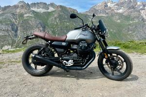 Moto Guzzi V7 Stone Euro5 come nuova