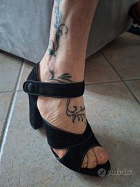 Sandali in vera pelle, mai indossati