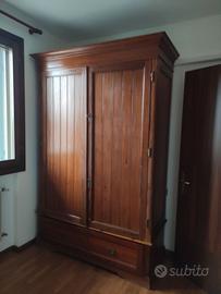 Armadio da antiquariato