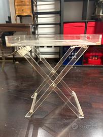 Tavolo pieghevole in plexiglass