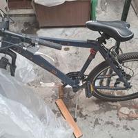 bicicletta nuova comprata 1 anno fa