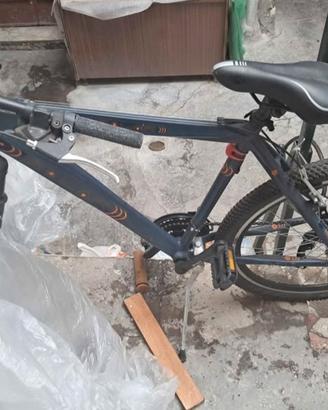 bicicletta nuova comprata 1 anno fa