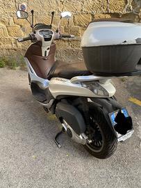 Beverly 300 I.E.