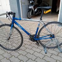 bicicletta da strada 