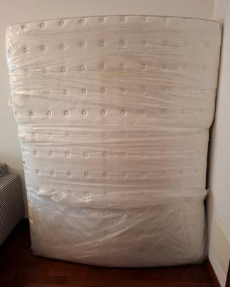 Materasso 190x160 in molle insacchettate e memory