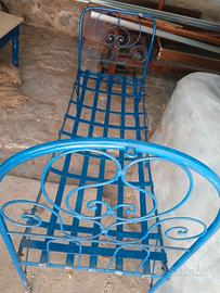 antico lettino ferro battuto