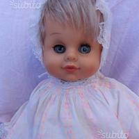 Bambola tipo cicciobello Sebino