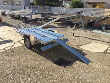 Rimorchio porta moto 3 corsie rampa a scomparsa