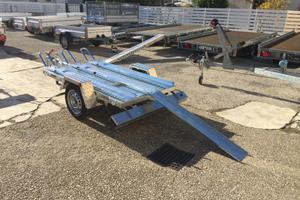 Rimorchio porta moto 3 corsie rampa a scomparsa