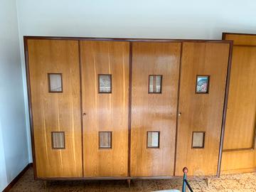 Armadio vintage in legno anni 50/60