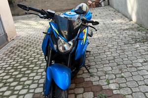 suzuki gsx-s 750 Yugen carbon
