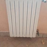 radiatori in ghisa usati ma tenuti bene