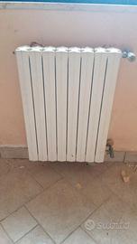 radiatori in ghisa usati ma tenuti bene