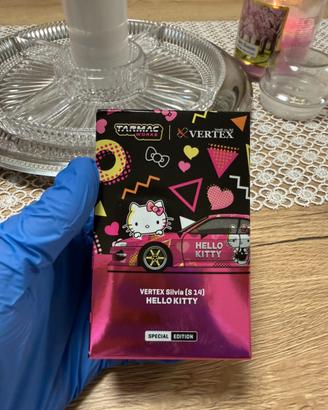 Tarmac Works Nissan Silvia S14 Hello Kitty