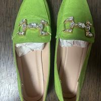 Mocassino verde con pietre n40