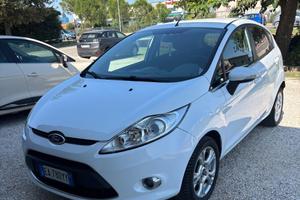 Ford Fiesta 1.4 5 porte Bz.- GPL Titanium