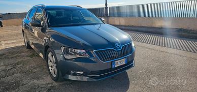 Skoda Superb 2.0 tdi Executive 4x4 190cv dsg