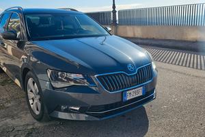 Skoda Superb 2.0 tdi Executive 4x4 190cv dsg