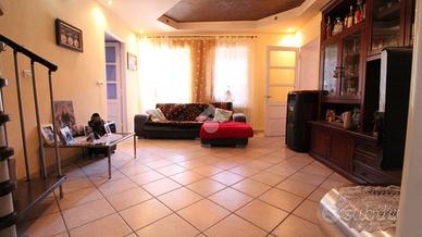 CASA SEMINDIPENDENTE A ALICE CASTELLO