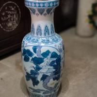 Collezione bastoni da passeggio con vaso