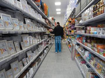 Attivita' avviatissima 550mt