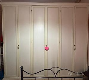 Armadio a sei ante