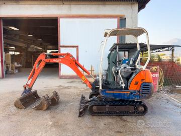 Mini-escavatore Kubota 18 q.