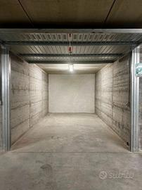 Box / Garage di 20 m² a Albenga