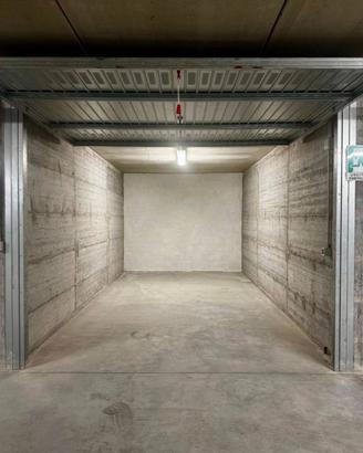 Box / Garage di 20 m² a Albenga