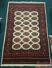 Tappeto orientale caucasico