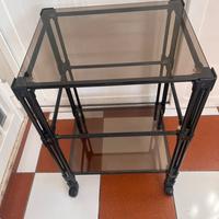 Tavolino con rotelle