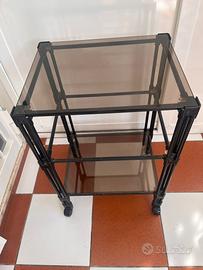 Tavolino con rotelle
