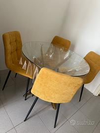 Set Tavolo + 4 sedie pari a nuovo