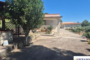 Carini : Due Villette Indipendenti con Ampio