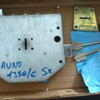 Serratura per porta blindata (a uno)