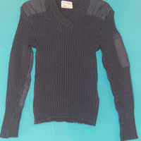 Maglione in lana a coste stile militare