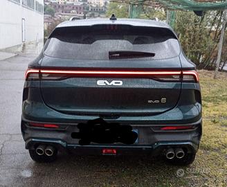 SUV di media misura