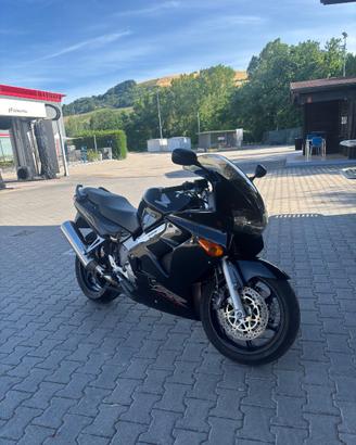 Honda VFR 800 Fi Iscritta FMI