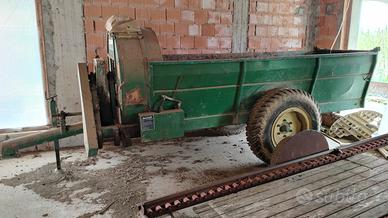 spargi letame agricolo
