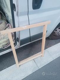 Un cavalletto in legno