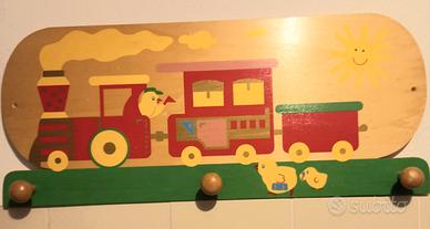 Attaccapanni cameretta bambino trenino in legno