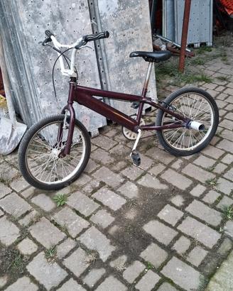 Bicicletta bmx  da 20 pollici