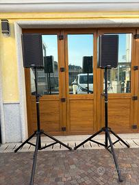 Coopia di QSC K8.2 con stativi