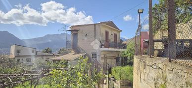 PORZIONE DI BIFAMILIARE A MONREALE