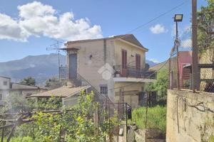 PORZIONE DI BIFAMILIARE A MONREALE