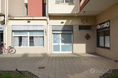 NEGOZIO A SANTA MARIA CAPUA VETERE